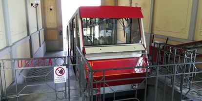 Reisemobilstellplatz - öffentliche Verkehrsmittel - Italien - Parking Conca d`Oro